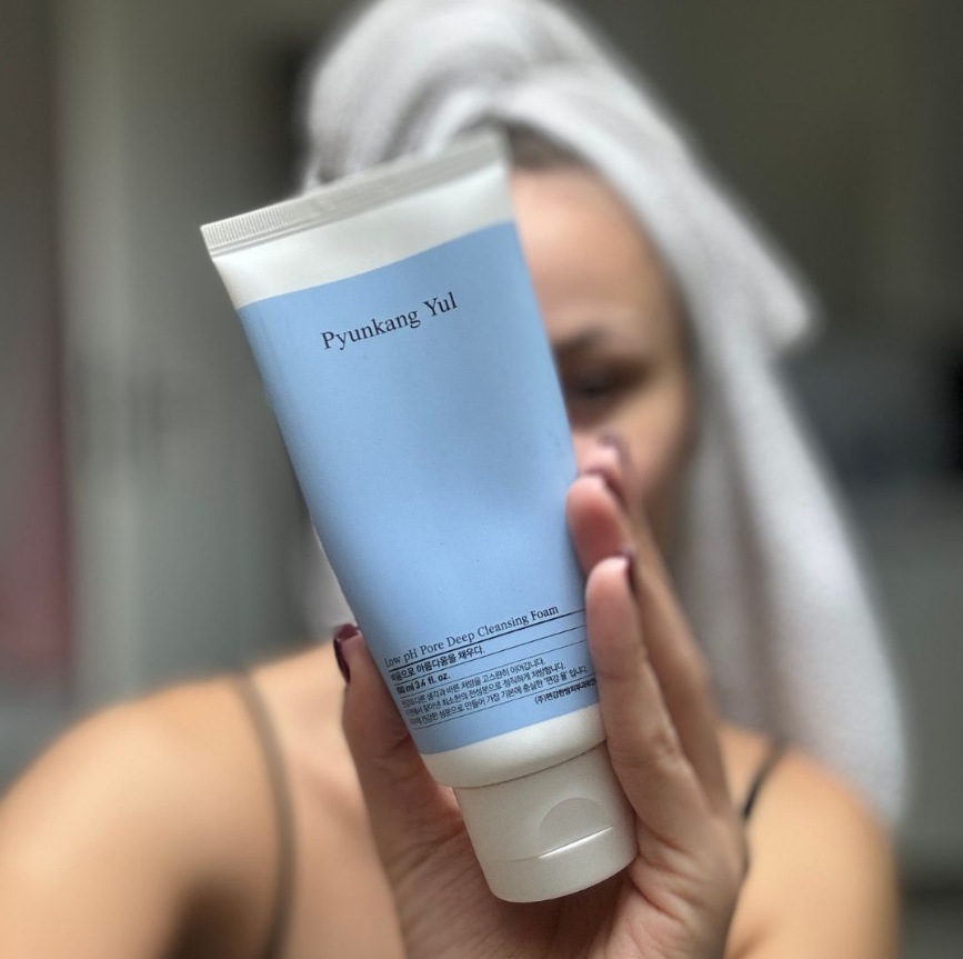 Double Cleansing: Prečo je tento dvojkrokový čistiaci rituál kľúčom k dokonalej pleti?